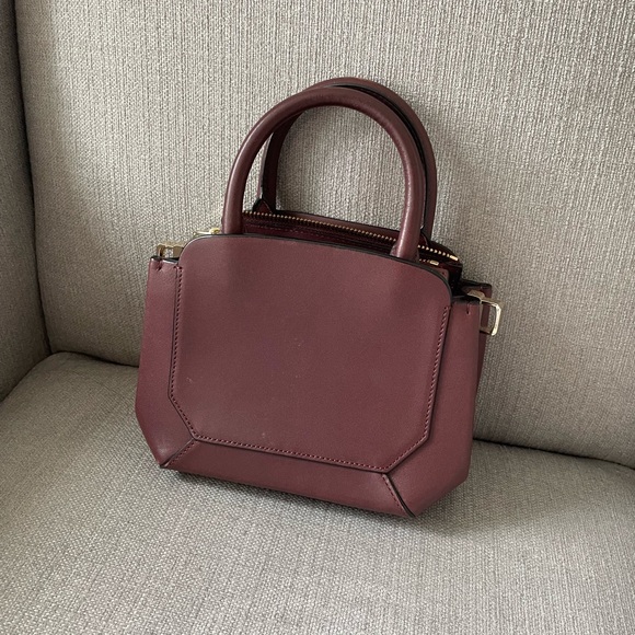 Aritzia Auxiliary Crossbody - Picture 4 of 10